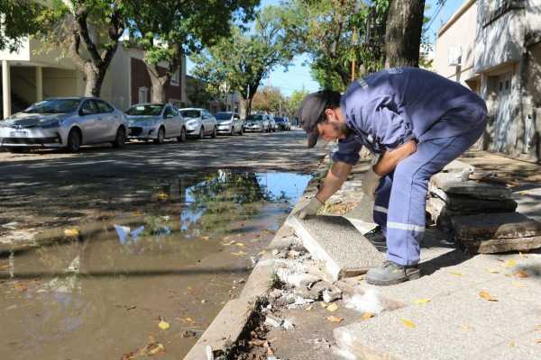 El Gobierno de la Ciudad de Esperanza informa lugares y trabajos que se  desarrollan en el día de hoy para mejorar tu ciudad.4/4/2019