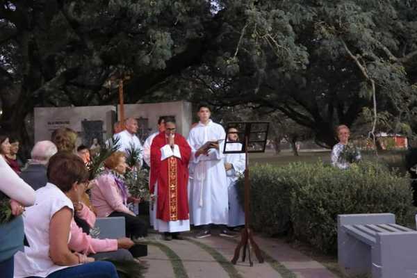  Bendición de ramos en el Oratorio de la Virgen del Huerto luego Misa en San Cayetano (8 fotos)