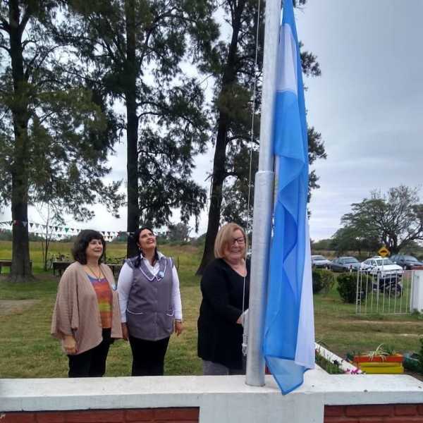 100 años escuela Bernardo Iturraspe celebraron en la mañana de hoy