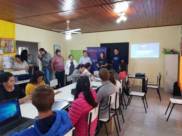 Ruben Pirola Este viernes compartimos el inicio de un nuevo ciclo de #JovenesDigitales zona norte Dto Las Colonias