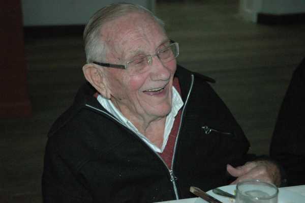 Lunes 6 de Mayo René  Megevran  un personaje de Esperanza cumple sus 99 años 