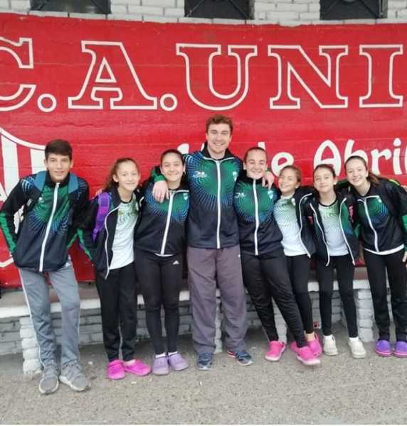 Nadadores del LTCE tuvieron buena actuación en Torneo de Unión Santa Fe