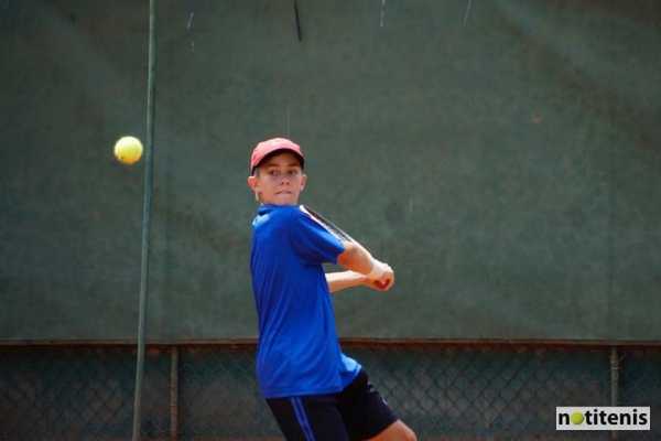 Campeones Argentinos Furlotti en singles y dobles de Sub 14; y Gay en el dobles de Sub 18.