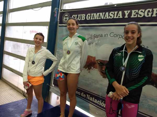 Buena actuación de nadadores del LTCE en Torneo de GyE Santa Fe