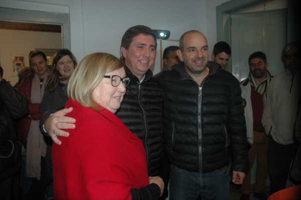 Justicialismo festejó en Esperanza y luego muchos fueron a Sta Fe para saludar  a  Perotti (ver 21 fotos)