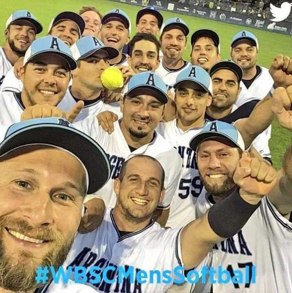 Esperancino Juan Adolfo Potolicchio conformó el equipo Argentino Campeón Mundial en Softbol (VER VIDEO FINAL)