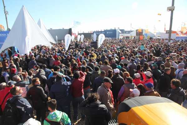 Los Palmeras  actuaron en Agroactiva con mucho entusiasmo del publico (VER VIDEO)