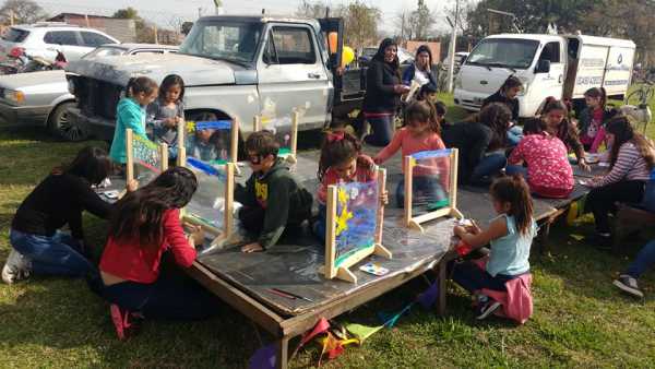 Club Central Mataderos y Playón Orilla agasajaron a los chicos del barrio