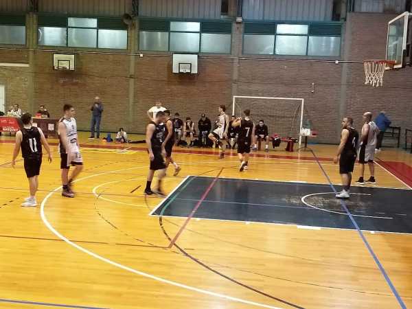 Almagro se recuperó venciendo a Colón en Santa Fe