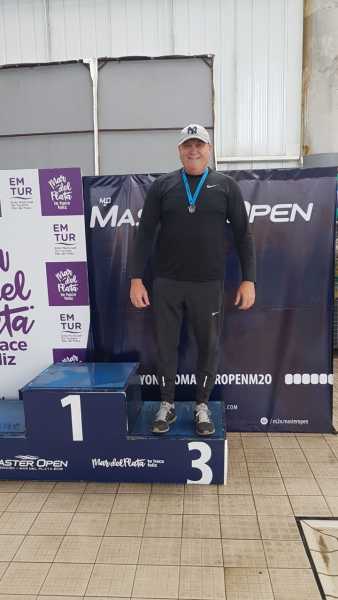 Alfredo Trionfini del LTCE logró medallas en el Master Open de Natación