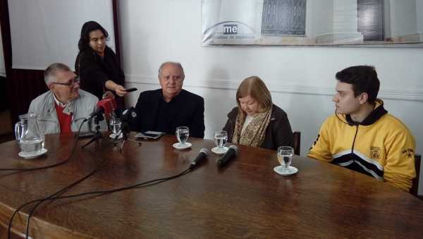 Rubén Daray (Campeón TC 2000 en el año 1998) brindó una conferencia de prensa en el Salón Blanco Municipal