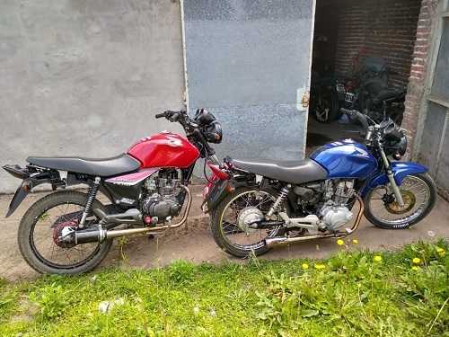 Humboldt Motos secuestradas en la madrugada del Domingo por la policía local, con escapes antirreglamentarios.