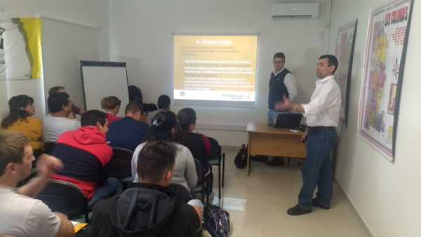 Curso de profesional tambero dictado por La Lehmann