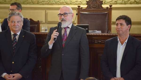 El Senado Homenajeó a Osvaldo Gross  Esperancino destacado de origen austríacos y piemonteses.
