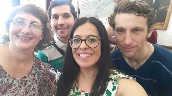  Acto de entrega de la Beca que del Fondo Regional de las Artes, en la Municipalidad de Esperanza, que permitirá al M.E.L. la edición de un nuevo libro antología