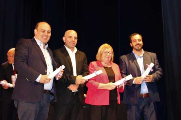 Recibieron los certificados en Sta Fe Meiners intendente,Muller,Franconi y Puig