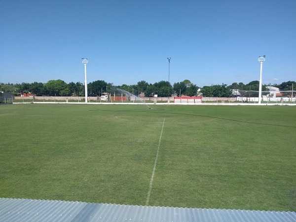 En Asoc. Dep Juventud muestran como se trata de mantener sus instalaciones con esfuerzo de sus simpatizantes y C.D