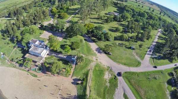 El lago del Balneario Camping Municipal -por el momento- no está habilitado.