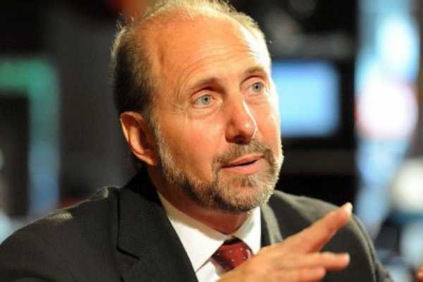 Perotti decretó receso para la administración pública en todo enero