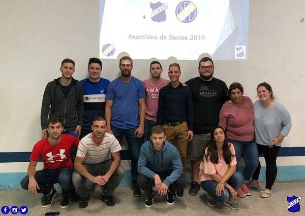 Luciano Mondino Arnaudo es el presidente del Club D.F. SARMIENTO ver C.D completa