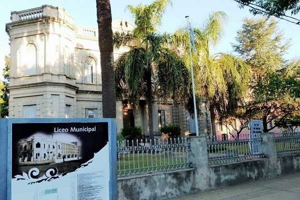El Liceo Municipal “José Pedroni” informa Días y horarios de atención al público e inscripciones a exámenes previos