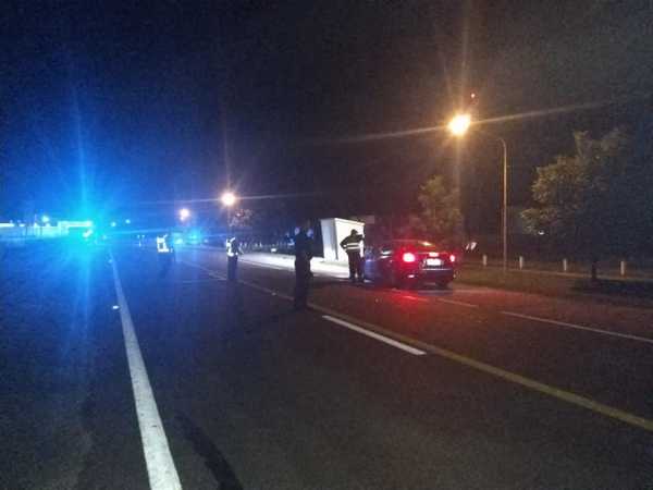 Operativo control vehicular realizado en conjunto entre el personal de la Comisaría V de Humboldt e Inspectores Comunales, altura Colonia Nueva