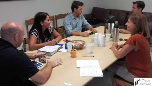 Cicae Esperanza se reunieron con  empresas del sector de la Construcción y la Concejal Andrea Martinez.