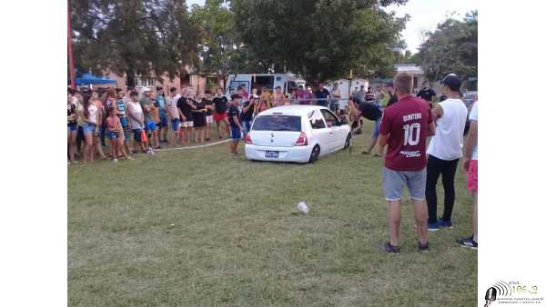 Primer encuentro de autos especialmente modificados se realizó  en Humboldt