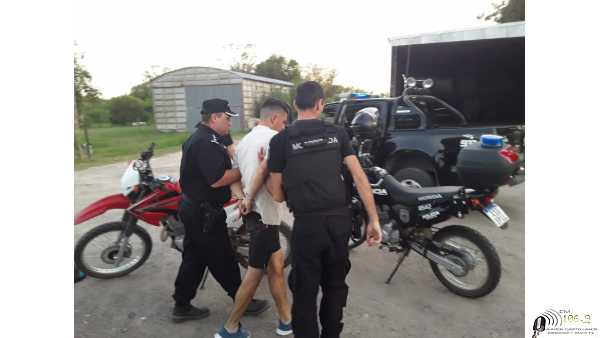 En operativo cerrojo la Policía detuvo a dos personasy secuestraron 2 motos robadas  