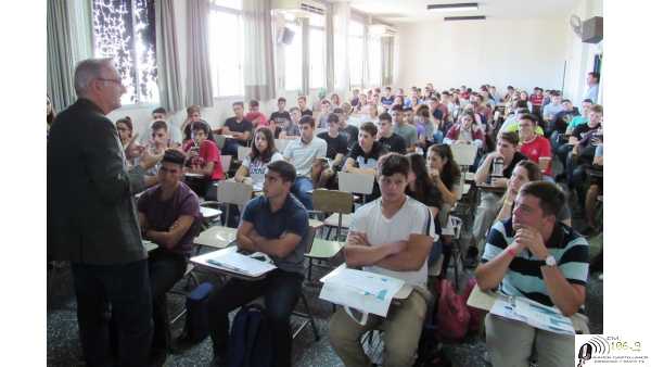 Ciencias Agrarias recibió a sus ingresantes , provenientes de diferentes localidades y provincias del país.