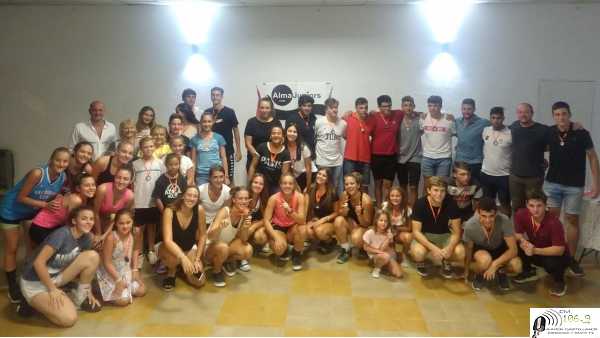 Premiaron a deportistas y entrenadores de Alma Juniors y derrota de Alma en Basquet por Copa Santa Fe