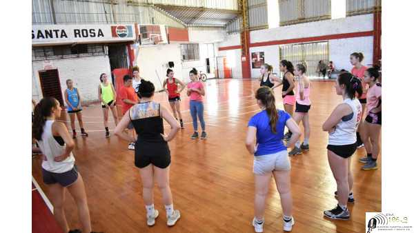 BÁSQUET: Cuatro chicas de Alma Juniors siguen entrenando con la Selección U17