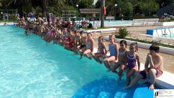 Alma Juniors cierra la temporada de verano con una fiesta en el agua