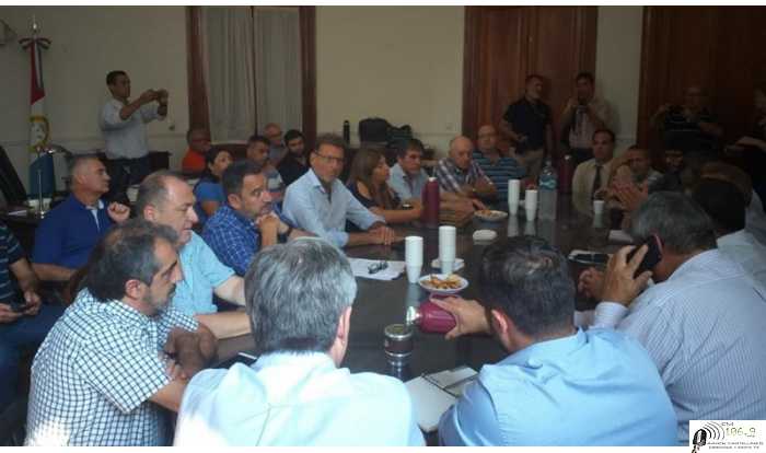 Sin propuestas por parte de Intendentes, FESTRAM decretó un PARO DE 48 HORAS para los días MARTES 17 Y MIÉRCOLES 18.