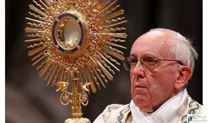 VIERNES 27 A LAS 14:OOHS  (hora en Argentina), desde la Piazza San Pietro Papa Francisco en plaza vacia dará bendición 