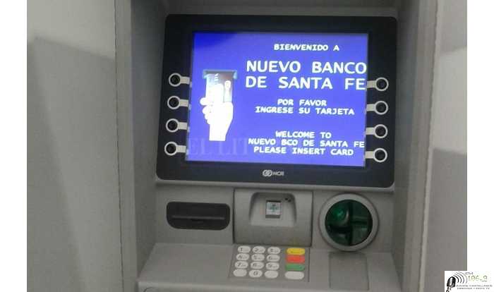     Ya se puede retirar dinero en los cajeros automáticos sin contar con una tarjeta de débito  Hay que completar un formulario vía web  