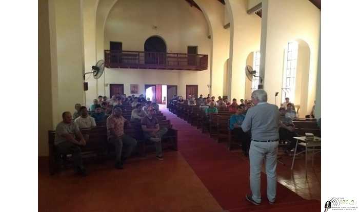 Humboldt comuna y medicos convocaron a albañiles, plomeros, gasistas, electricistas y quienes hacen pintura y revestimiento