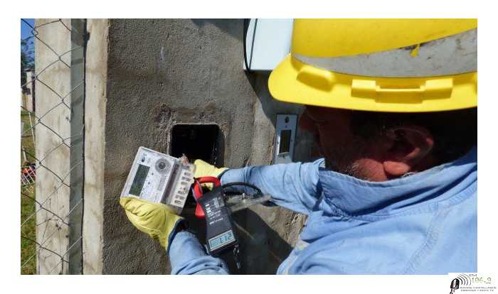  La EPE admite que hubo un desfasaje de sobrefacturación El titular de la EPE, Mauricio Caussi, explicó que la firma no tuvo la posibilidad de medir el consumo.