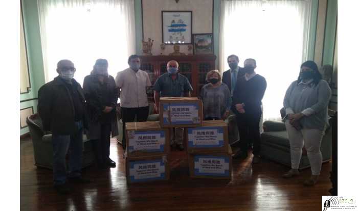 Donación de barbijos.