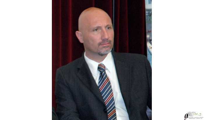 Germán Kahlow después de haber trabajado del 2000 y 2006 lamenta como esta el arroyo 