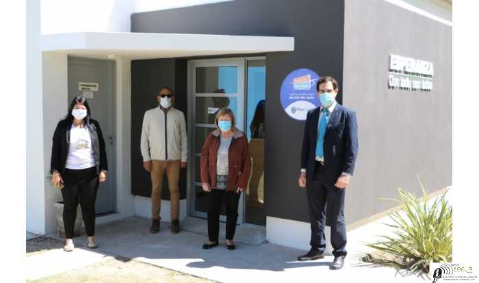 Ana Meiners encabezó la inauguración de un nuevo puesto de atención municipal descentralizado en Barrio Unidos 