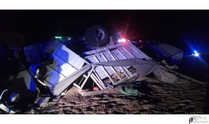Policiales 25/11 robo en supermercado y accidente camión en Sa Pereyra  