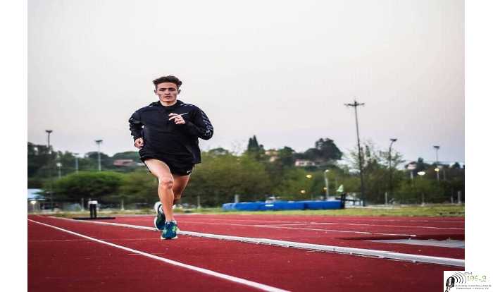 José Zabala Campeón Provincial en 5000 mtrs y récord de su categoria hacia 20 años que no se batia.