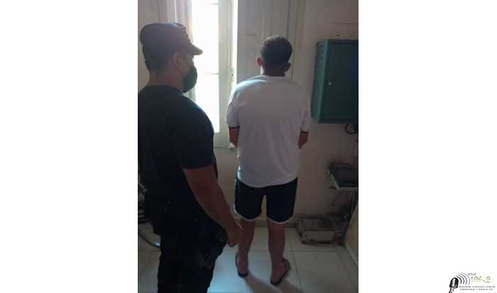 APREHENDIDO POR VIOLACIÓN DE DOMICILIO “Esperanza” Un hombre de 19 años de edad, oriundo de este medio y que cuenta con amplios antecedentes policiales.