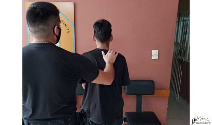 Detenciones en barrio Oeste,y pareja por portar arma y agredir a personal Policial 13/12/2016