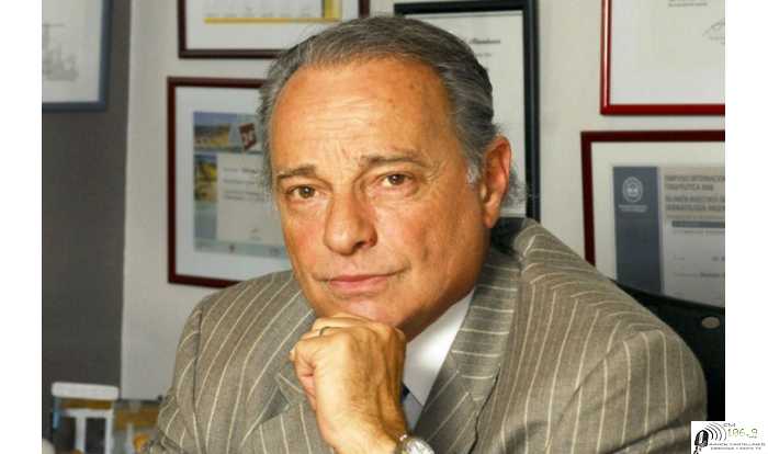 El médico y psicoterapeuta especializado en temas de obesidad y trastornos alimentarios, Máximo Ravenna, murió esta tarde.