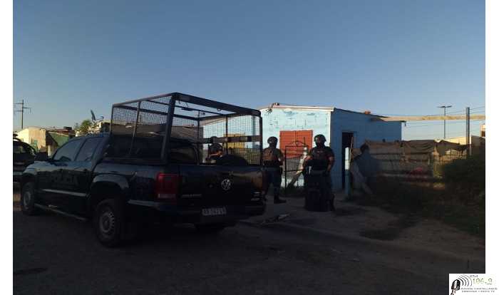 Allanamiento y gran despliegue de la Unidad Regional XI en Barrio Barranquitas de Sta Fe 