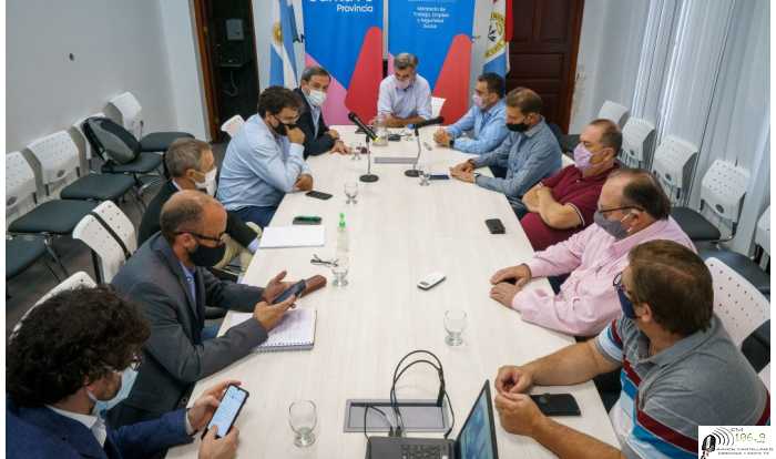 Paritaria: municipales acordaron un aumento del 35%en tres tramos , 