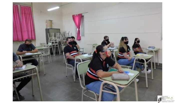  La E.E.M.P.A. 1032 “8 de septiembre” de Esperanza informa que se prorroga la inscripción al Plan FINES