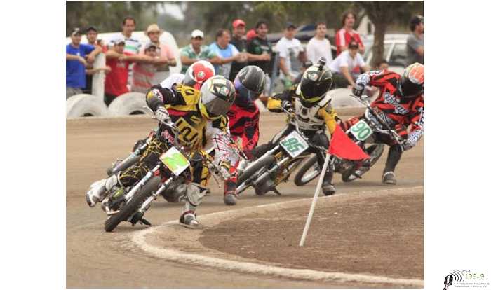 Para Rubén Pirola, “Santa Clara de Buena Vista es conocida como la Catedral del Motociclismo”